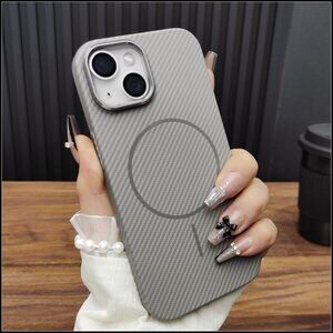 Gray Carbon Fiber MagSafe Case